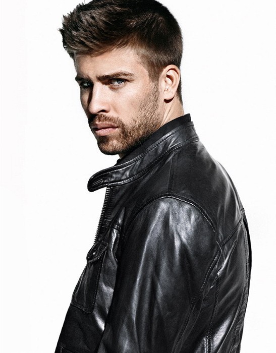 Gerard Pique, gương mặt quảng cáo ăn khách.